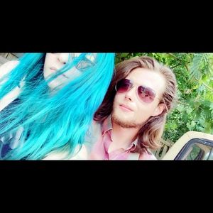 Meet your Posher, Lizzy